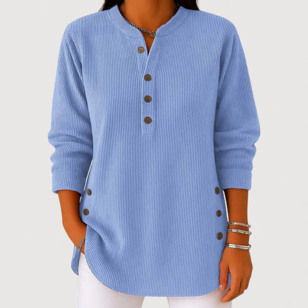 ANIKA – COMFY BUTTON-UP TOP