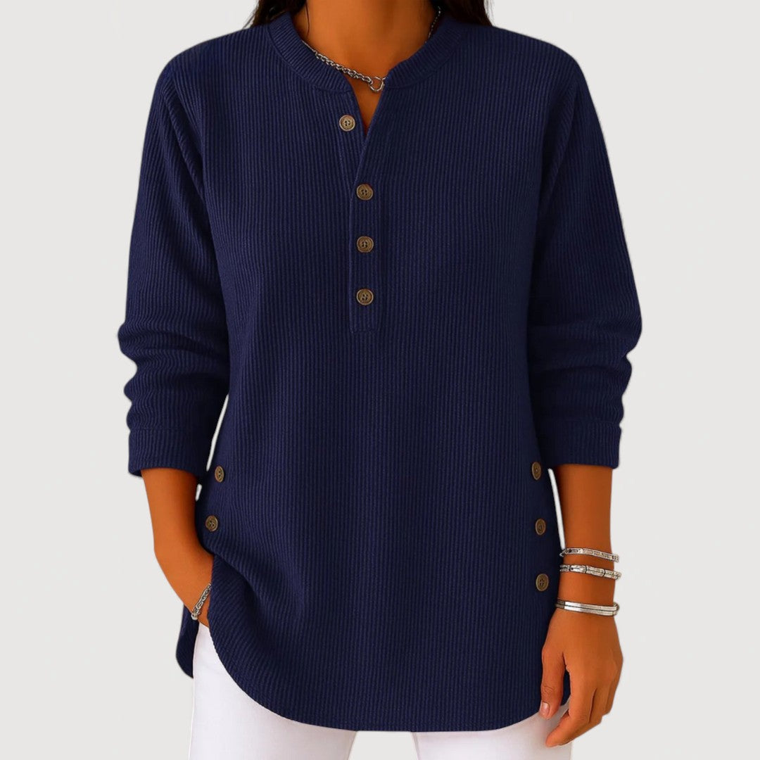 ANIKA – COMFY BUTTON-UP TOP