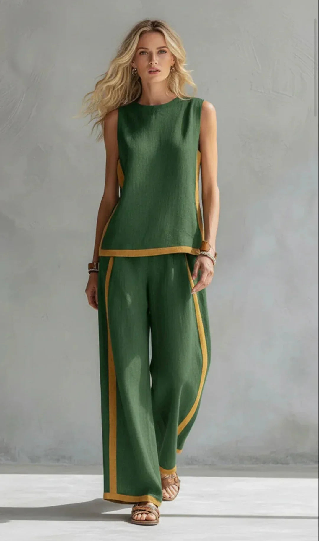 Ursula - Elegant and Casual Set of Vest and Trousers with Bicolor Finishes