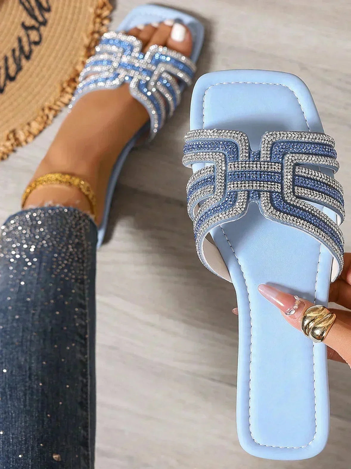 Amarai | Slide Sandals