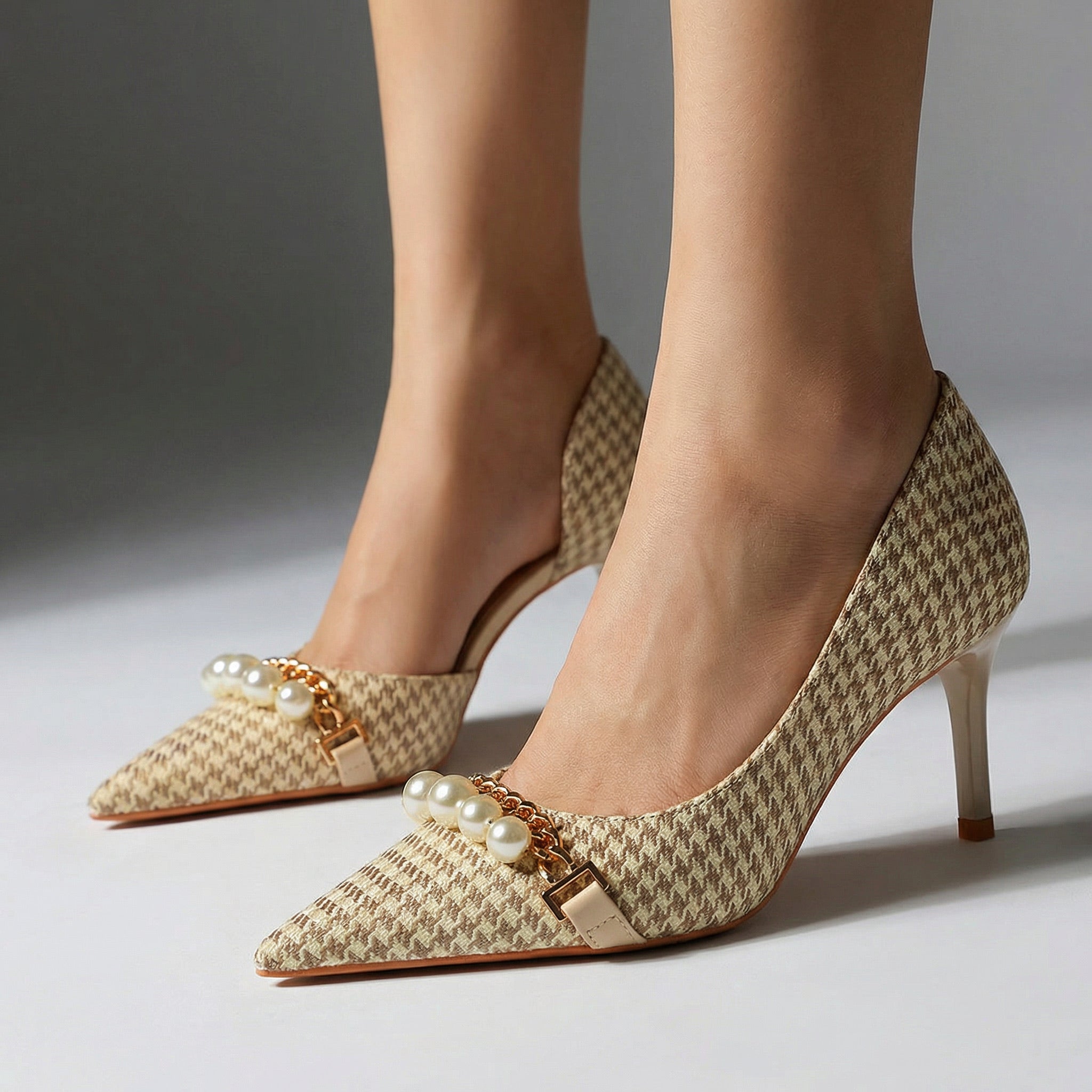 Noelle Paris Heel