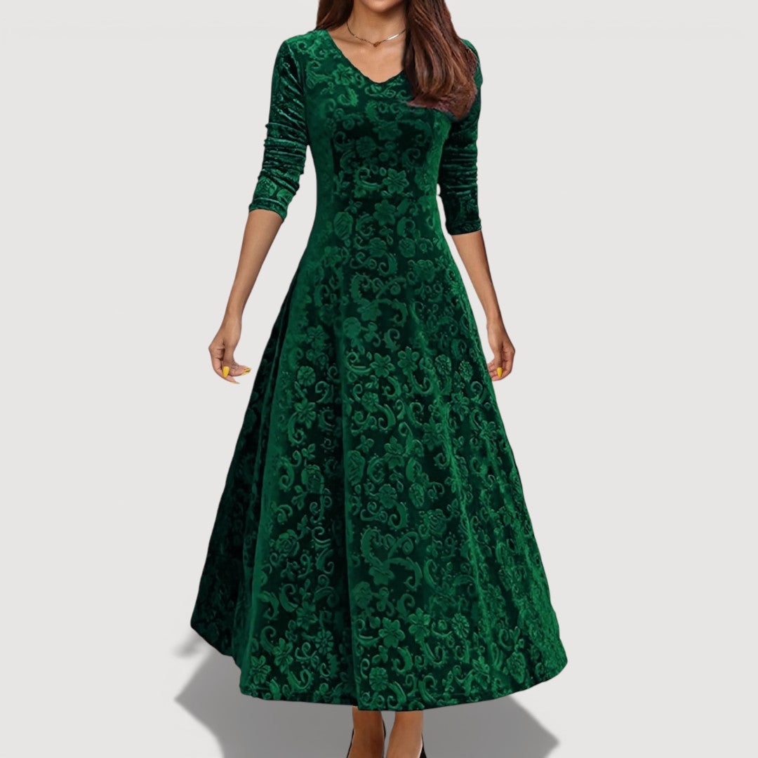 Jillian – Luxe Velvet Elegance Dress