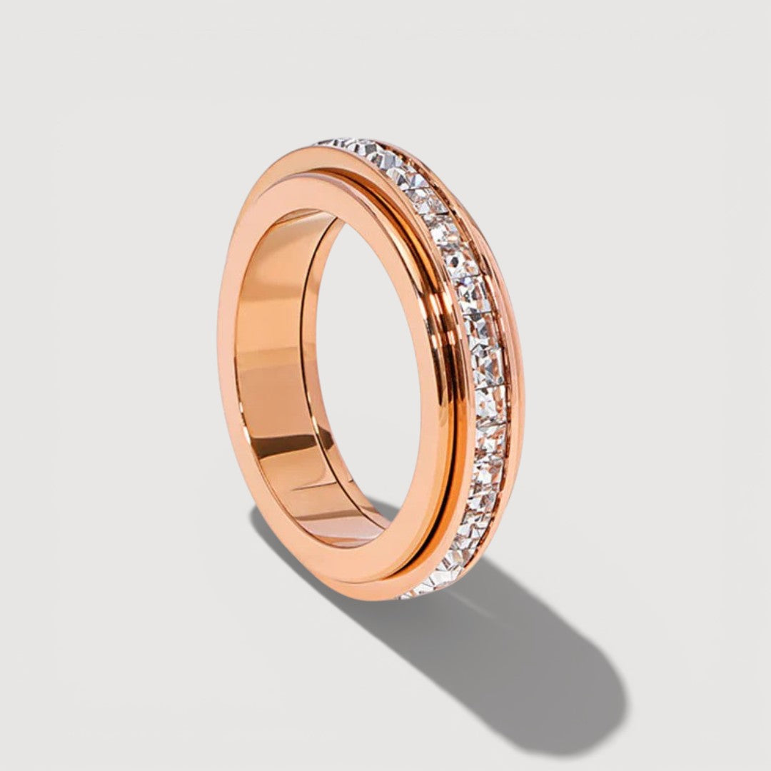 KATH – Stylish Spinner Ring