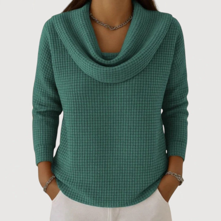 Amber – Snug Knit Sweater