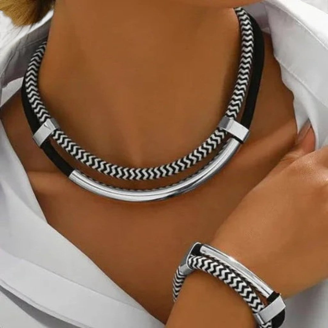 LAURA – Contemporary Jewelry Collection