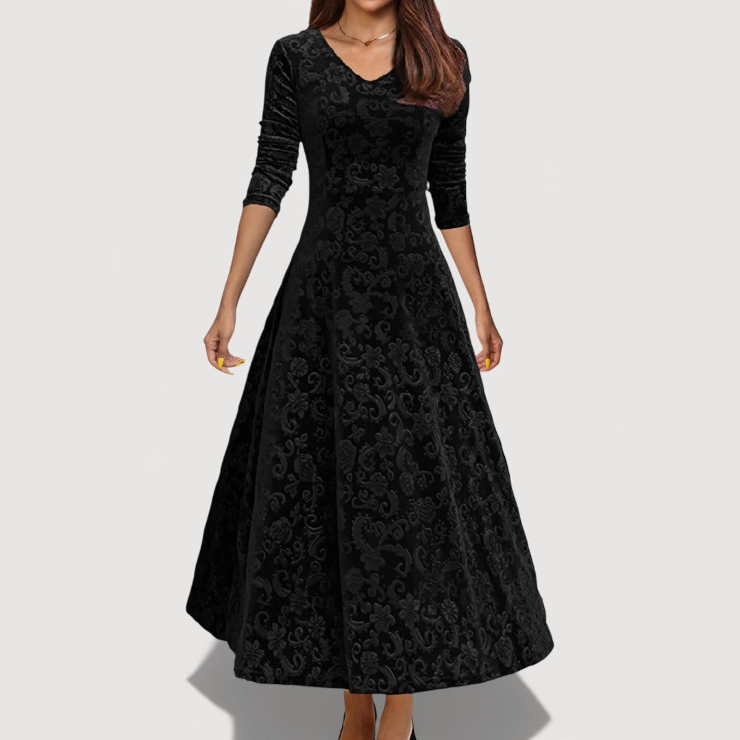 Jillian – Luxe Velvet Elegance Dress