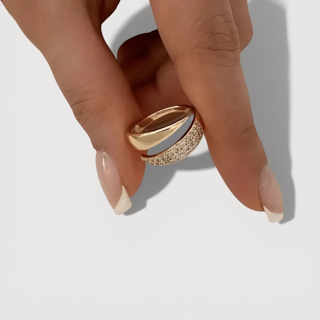 MARIE – STYLISH PAVÉ RING