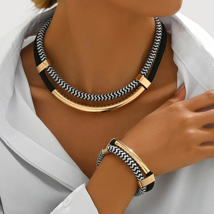 LAURA – Contemporary Jewelry Collection