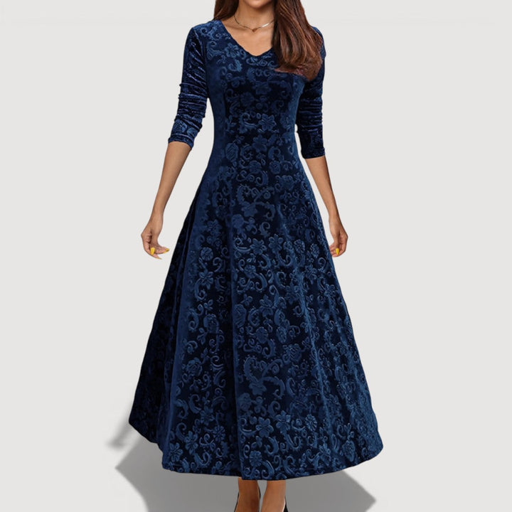 Jillian – Luxe Velvet Elegance Dress
