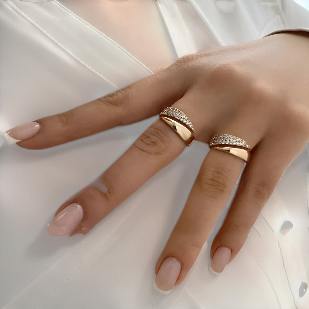 MARIE – STYLISH PAVÉ RING