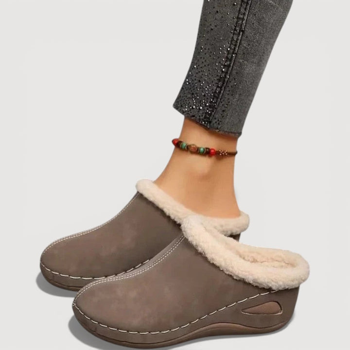 NOVI – Cozy Mule Slippers