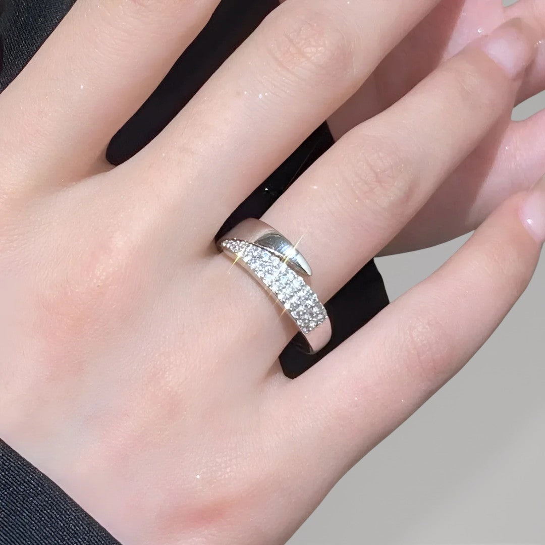 MARIE – STYLISH PAVÉ RING