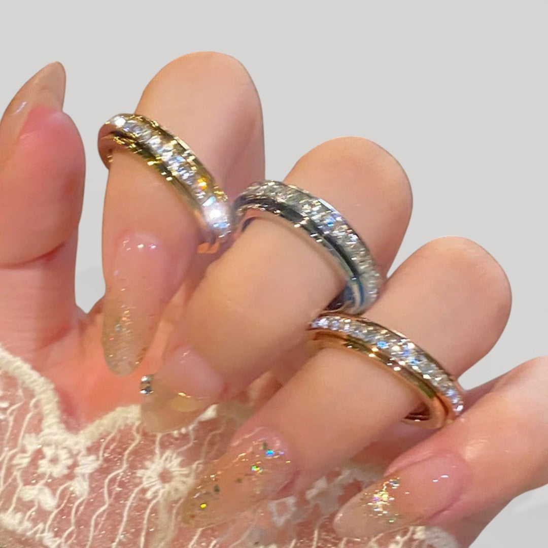 KATH – Stylish Spinner Ring