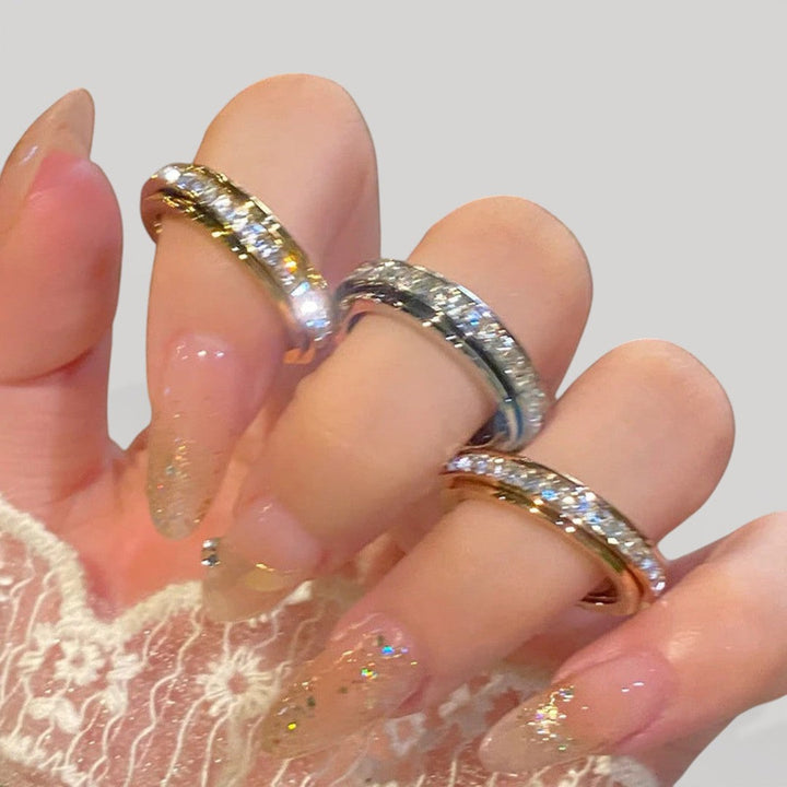 KATH – Stylish Spinner Ring