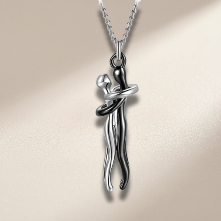 JANAE – NECKLACE OF EMBRACE