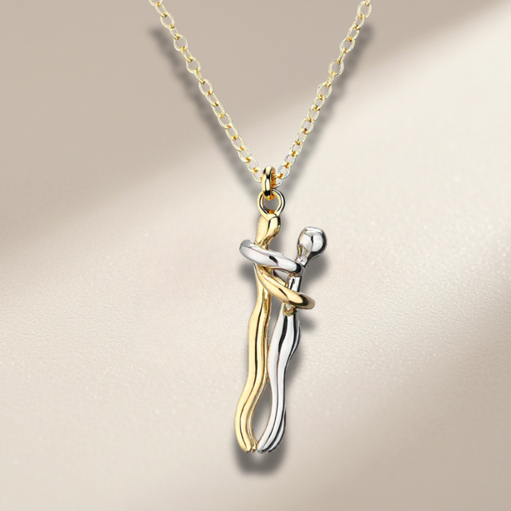 JANAE – NECKLACE OF EMBRACE