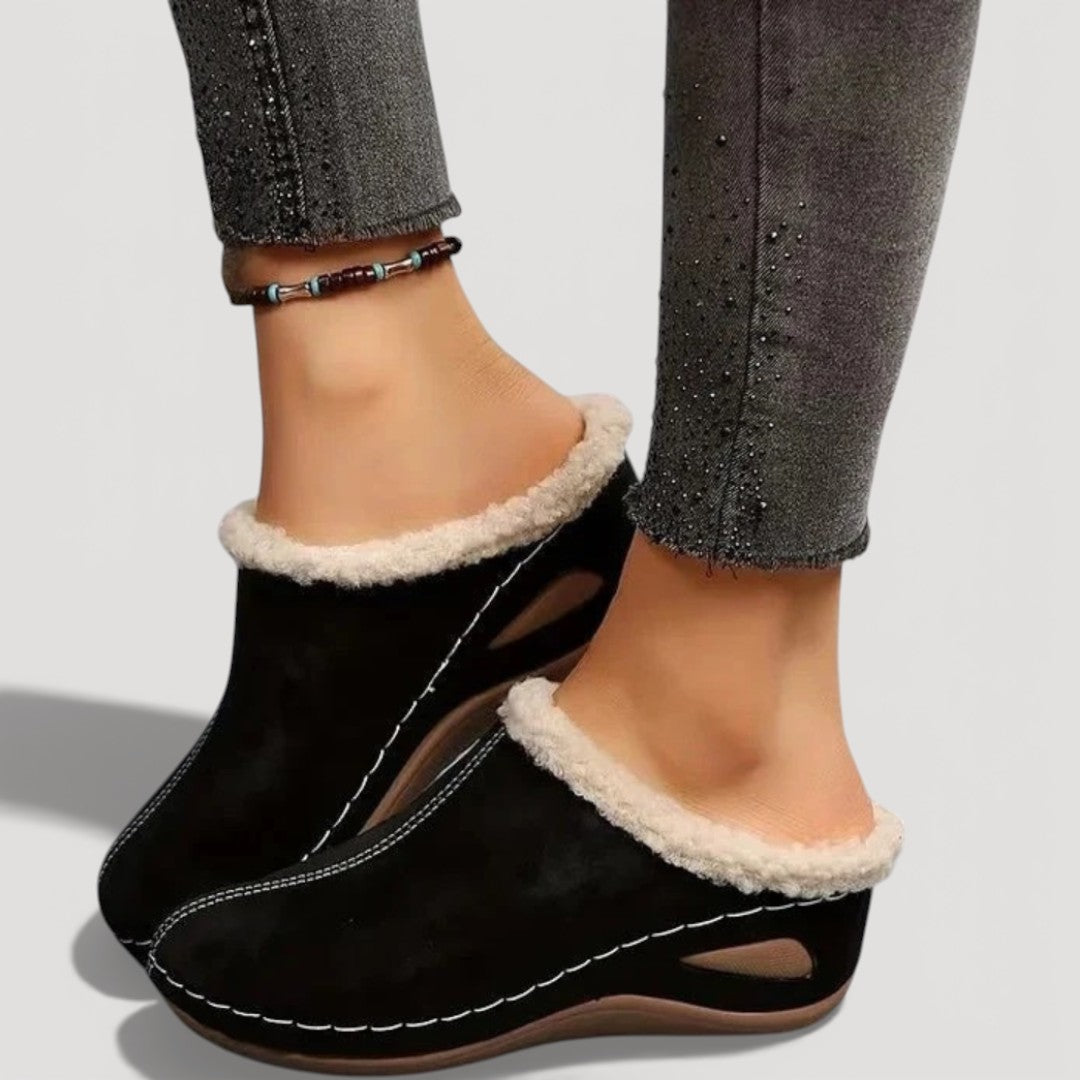 NOVI – Cozy Mule Slipper