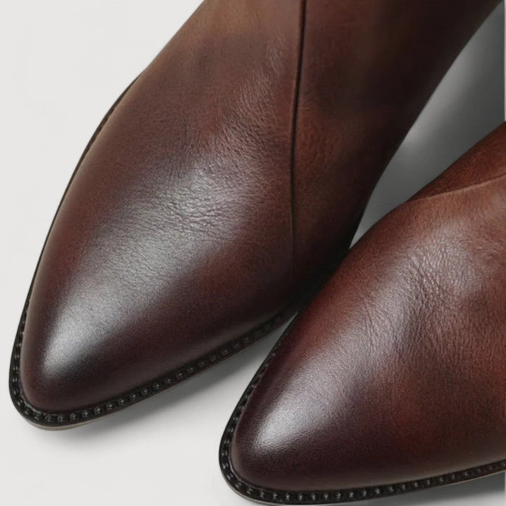 ANITA – ELEGANT LOW-HEEL BOOTS