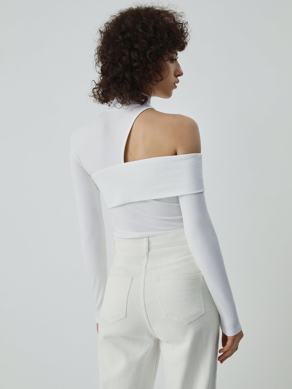 Ginevra | Asymmetric High-Neck Top