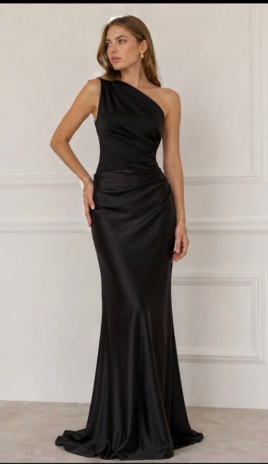 Hayes & Tate™  | Maxi Dress with a Guilt in Satin