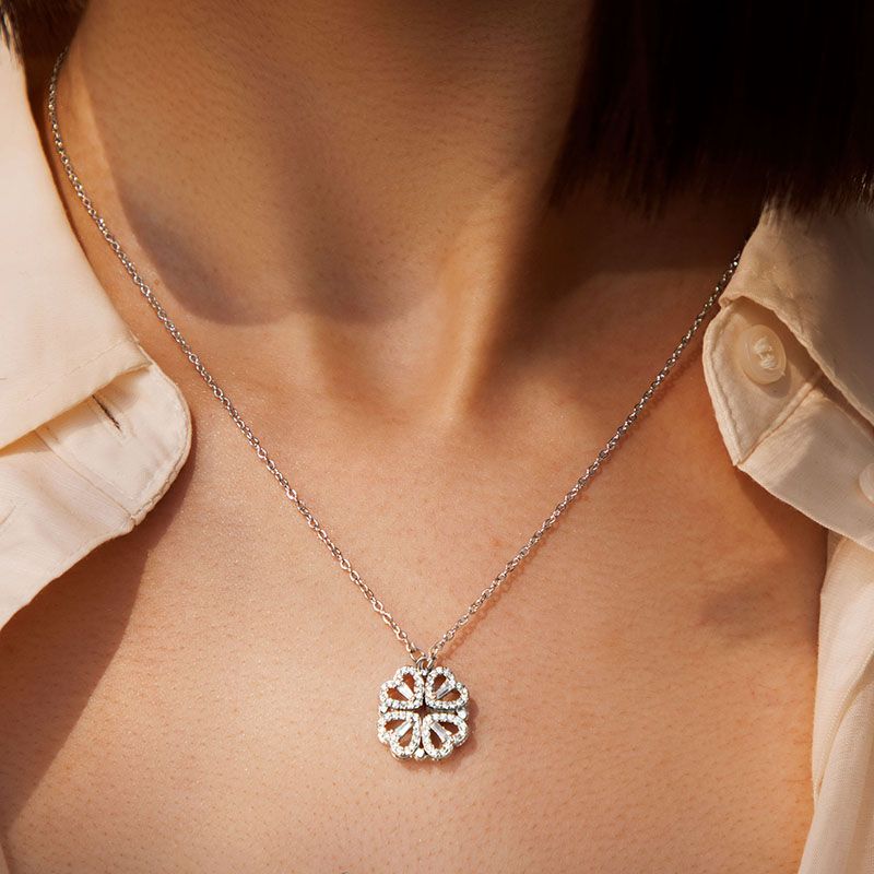 KYLINE – Clover Heart Pendant Necklace