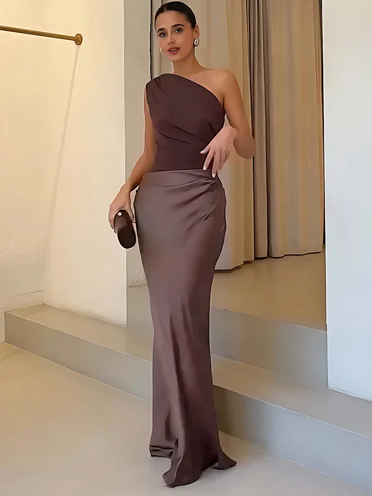 Hayes & Tate™  | Maxi Dress with a Guilt in Satin