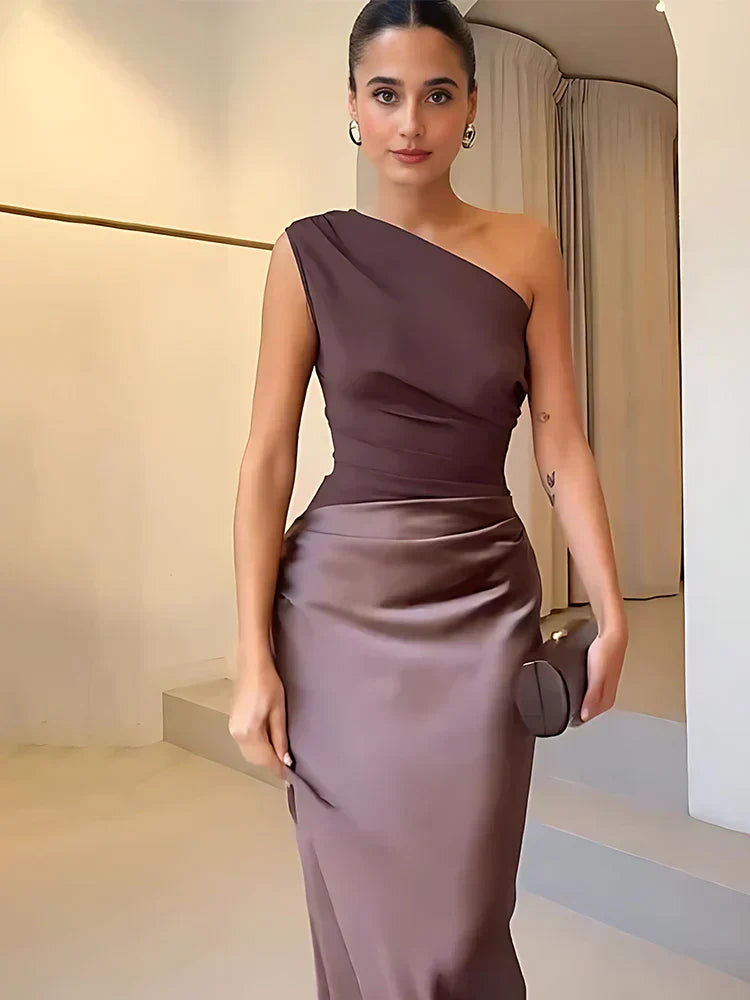 Hayes & Tate™  | Maxi Dress with a Guilt in Satin