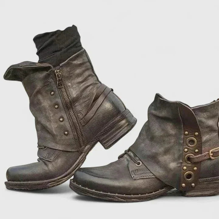 ROSELLE – STRIKING BOOTS