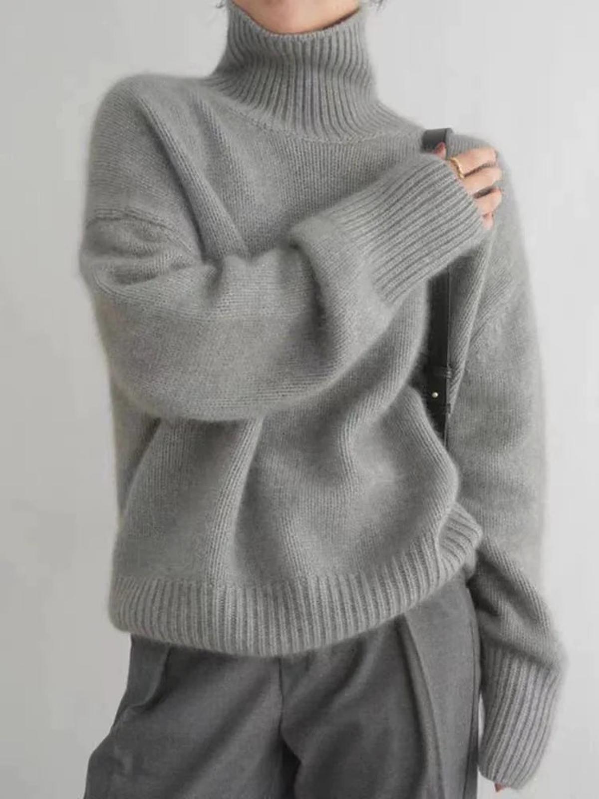 Colette Grace | Relaxed Turtleneck Sweater