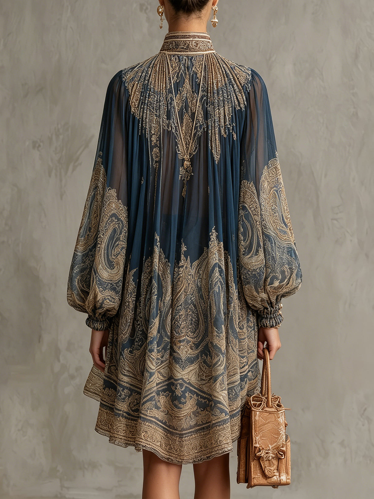 Marianna - Mini dress in navy blue chiffon with golden baroque print
