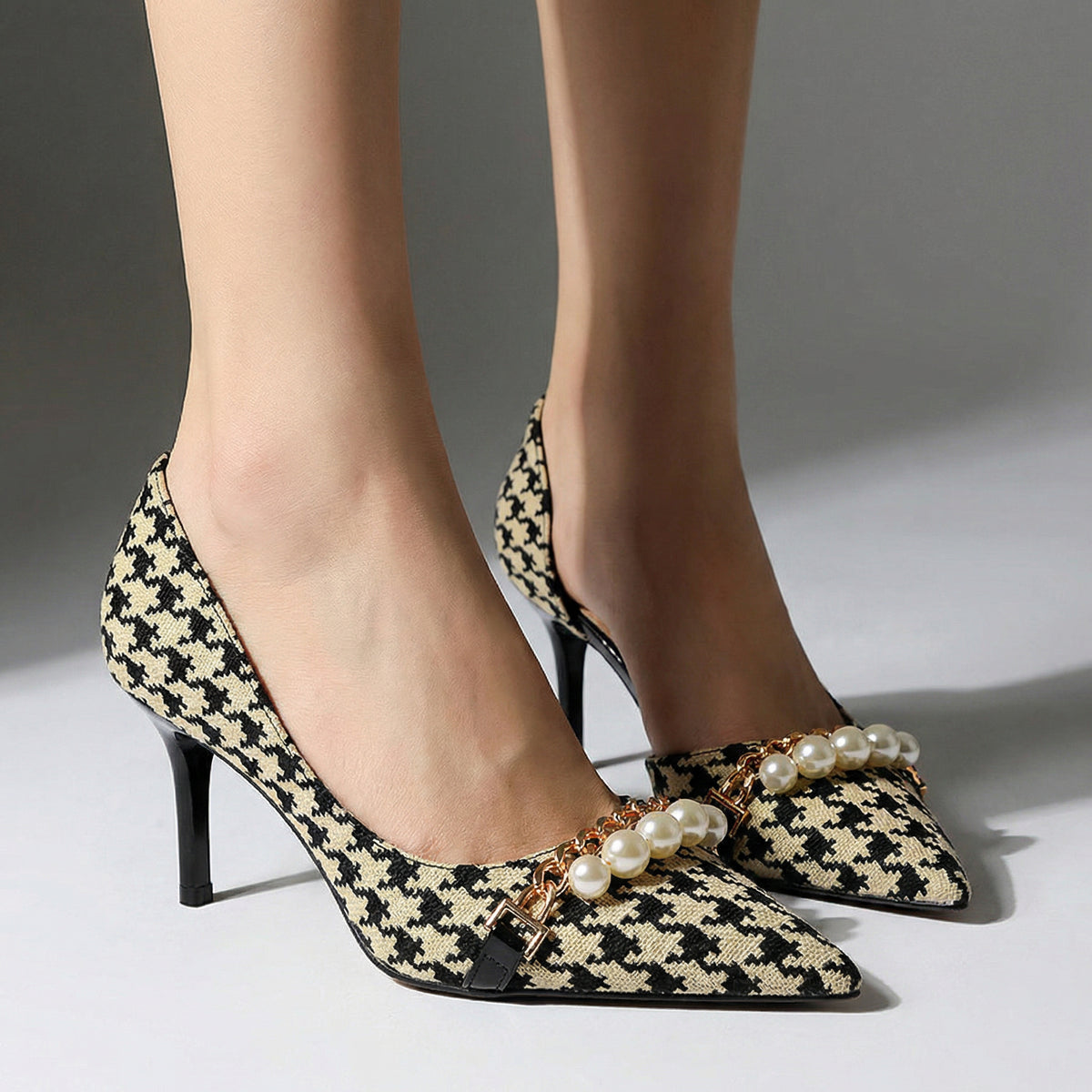 Noelle Paris Heel
