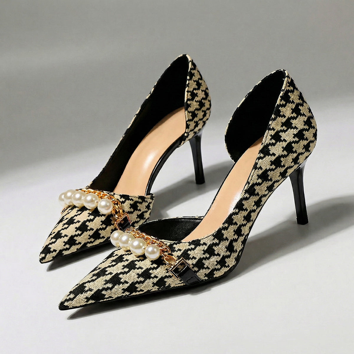 Noelle Paris Heel